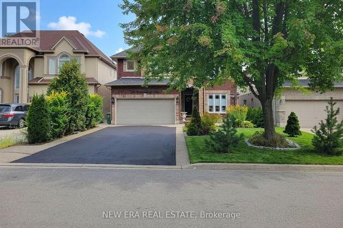 214 Cloverleaf Drive, Hamilton, ON 