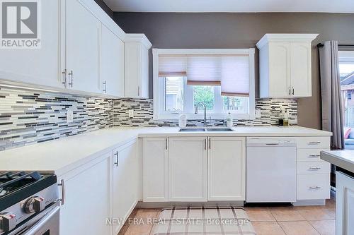 214 Cloverleaf Drive, Hamilton, ON 