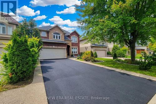 214 Cloverleaf Drive, Hamilton, ON 