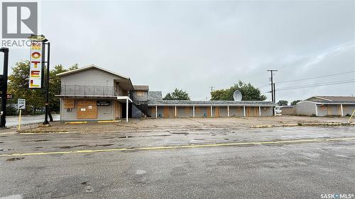 905 4Th Street, Estevan, SK 