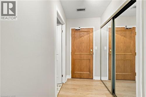 469 WILSON Street E Unit# 205 , Hamilton, Ontario L9G 2C4 3