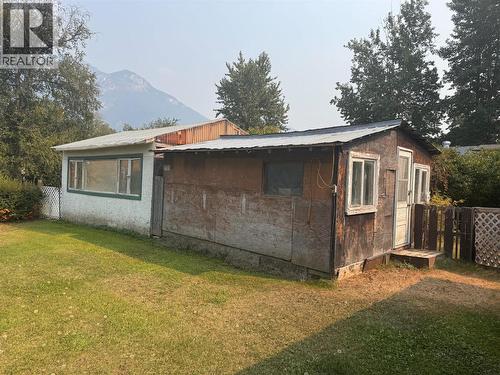 Greenhouse and shed - 903 Ryter Road W, Nicholson, BC 