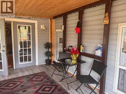 Screened-in Porch - 