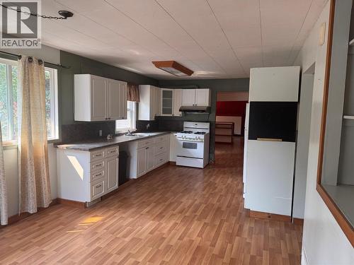 Kitchen - 903 Ryter Road W, Nicholson, BC 