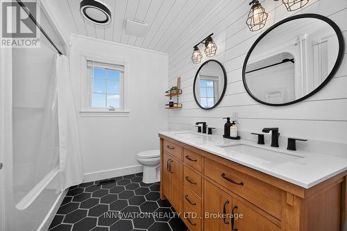 2477 Church Street, Ottawa, ON 