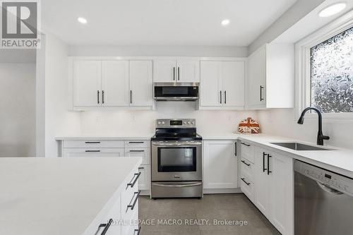 2328 Malcolm Crescent, Burlington, ON 