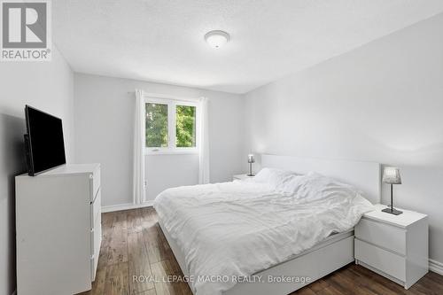 2328 Malcolm Crescent, Burlington, ON 