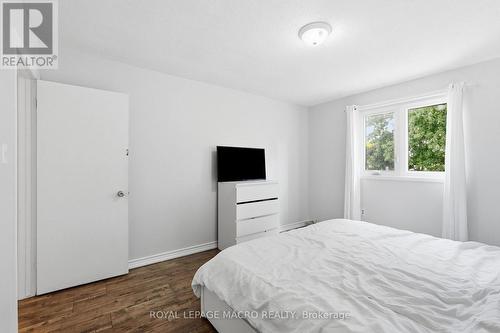 2328 Malcolm Crescent, Burlington, ON 