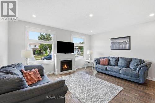 2328 Malcolm Crescent, Burlington, ON 