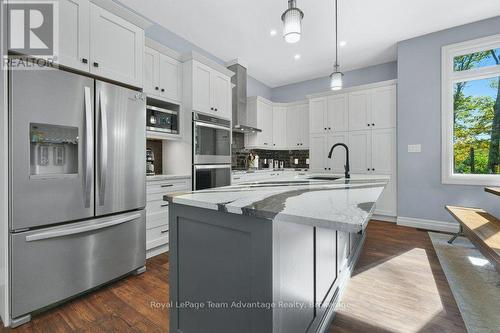 Kitchen with Island - 120 William Street, Parry Sound, ON 