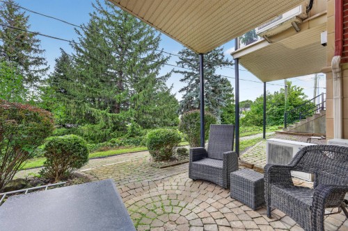 Terrasse - 107-5730 Boul. Marie-Victorin, Brossard, QC 