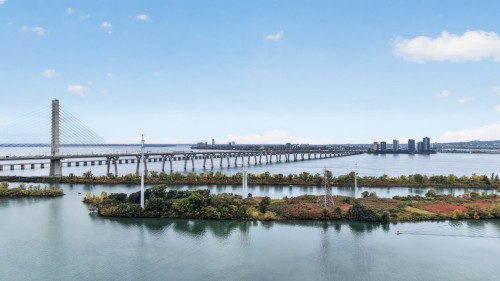 Vue - 107-5730 Boul. Marie-Victorin, Brossard, QC 