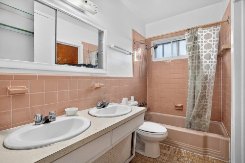 Salle de bains - 1297  - 1299 Rue Quenneville, Montréal (Saint-Laurent), QC 