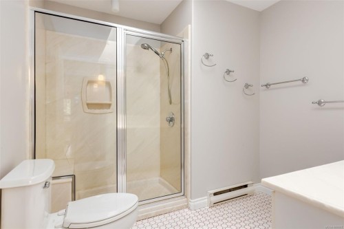 1252 Bunker Pl, French Creek, BC 
