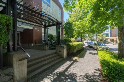 #201-380 Waterfront Cres, Victoria, BC 