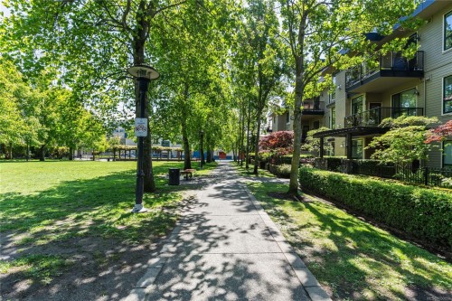 #201-380 Waterfront Cres, Victoria, BC 