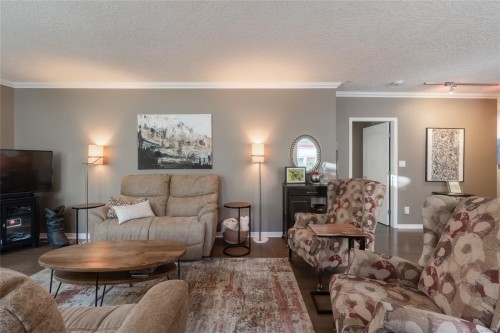 #201-380 Waterfront Cres, Victoria, BC 
