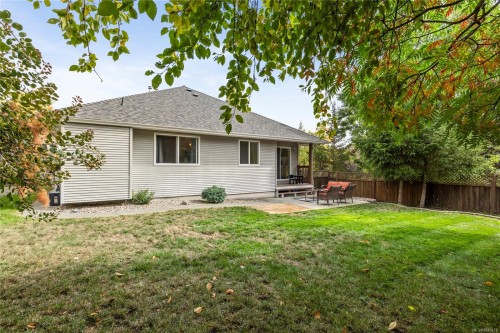 1715 Country Hills Dr, Nanaimo, BC 