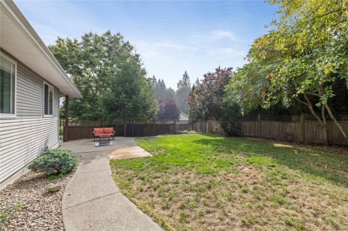 1715 Country Hills Dr, Nanaimo, BC 