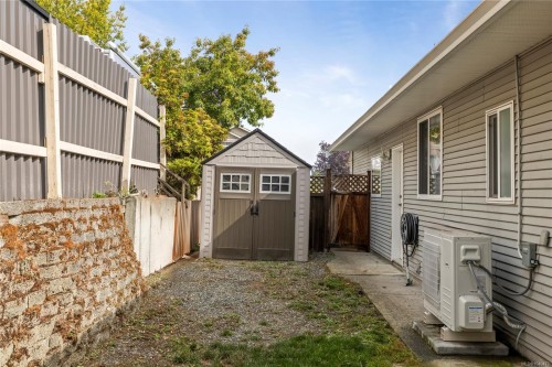 1715 Country Hills Dr, Nanaimo, BC 