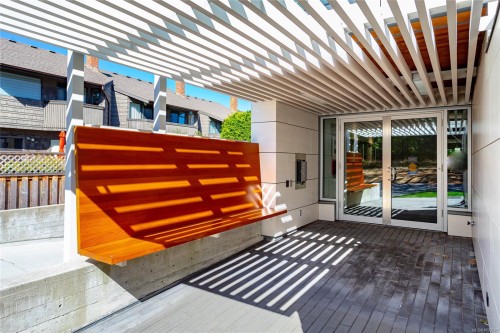 #401-986 Heywood Ave, Victoria, BC 