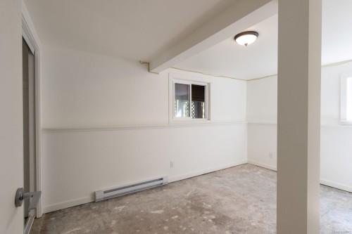 389 Moses Point Rd, North Saanich, BC 