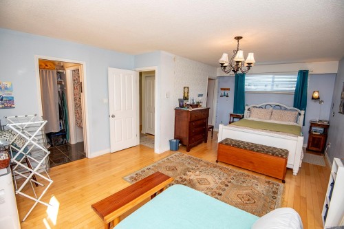 #13-3060 Harriet Rd, Saanich, BC 