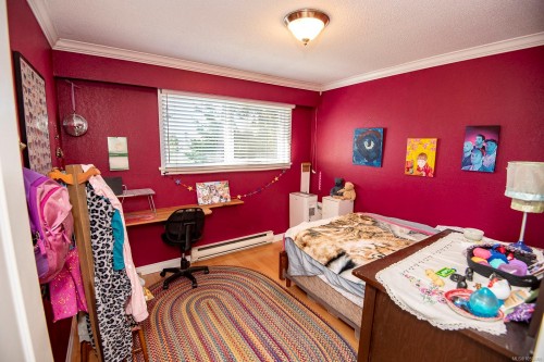 #13-3060 Harriet Rd, Saanich, BC 