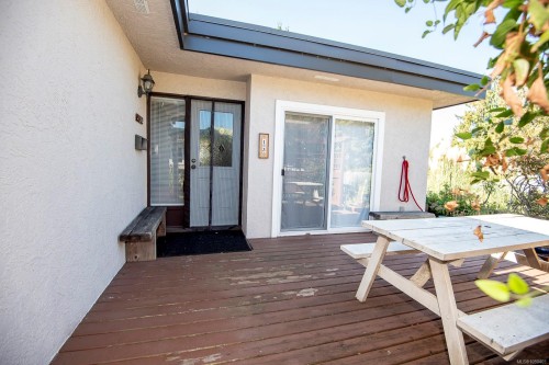 #13-3060 Harriet Rd, Saanich, BC 
