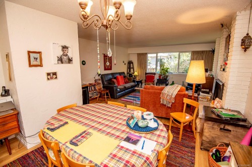 #13-3060 Harriet Rd, Saanich, BC 