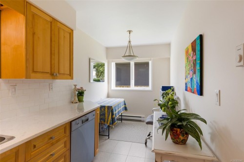 #103-1540 Dallas Rd, Victoria, BC 