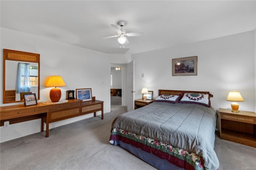 464 Quatsino Rd, Qualicum Beach, BC 