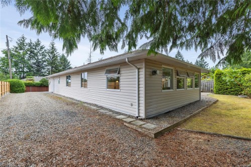 464 Quatsino Rd, Qualicum Beach, BC 