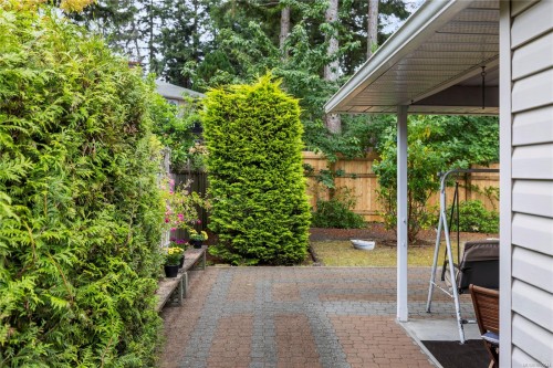 464 Quatsino Rd, Qualicum Beach, BC 