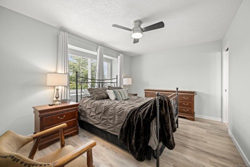 948 Brooks Pl, Courtenay, BC 