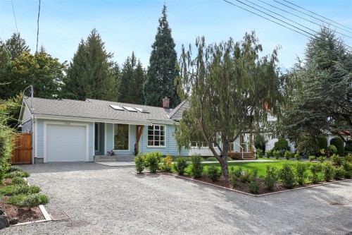 164 Crescent Rd East, Qualicum Beach, BC 