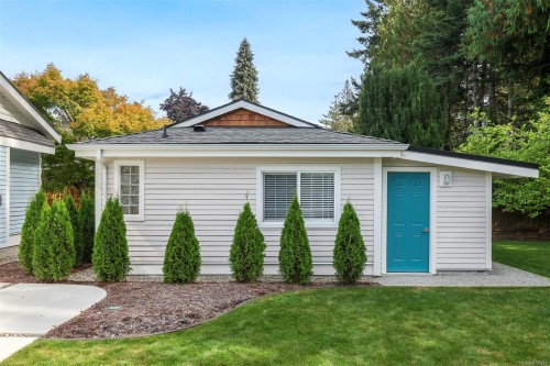 164 Crescent Rd East, Qualicum Beach, BC 