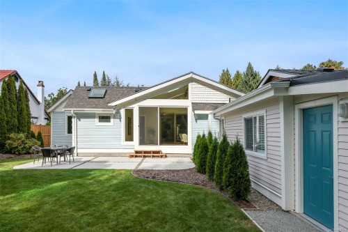 164 Crescent Rd East, Qualicum Beach, BC 