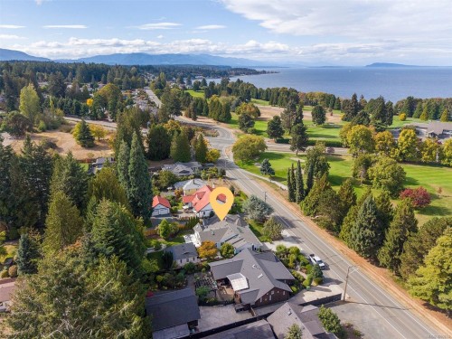 164 Crescent Rd East, Qualicum Beach, BC 