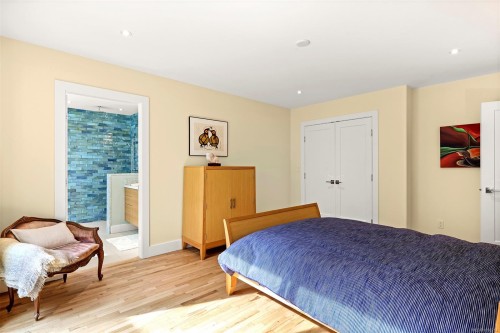 164 Crescent Rd East, Qualicum Beach, BC 