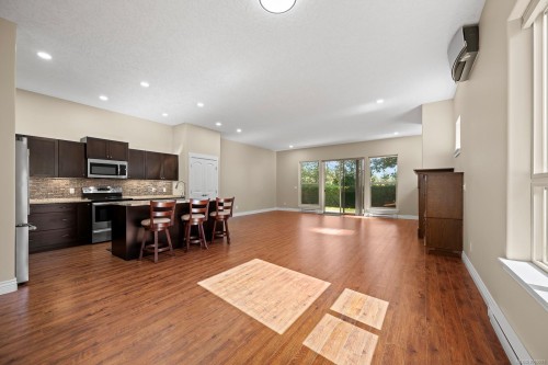 #120-2205 Robert Lang Dr, Courtenay, BC 