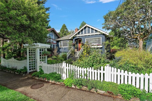 970 Bank St, Victoria, BC 