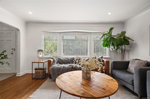 970 Bank St, Victoria, BC 