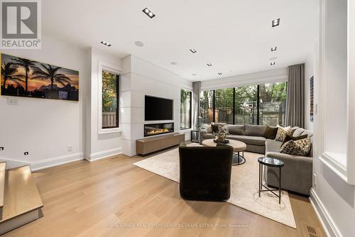 12 Millbank Avenue, Toronto, ON 