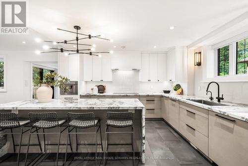 12 Millbank Avenue, Toronto, ON 