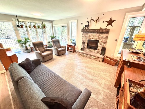 1-7977 Radium Golf Course Road, Radium Hot Springs, BC 