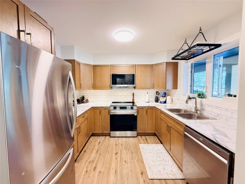 1-7977 Radium Golf Course Road, Radium Hot Springs, BC 