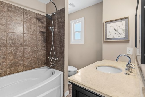 710 Tozer Court, Kelowna, BC 