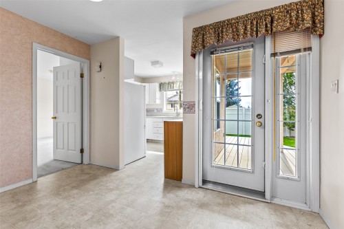 1-310 6Th Avenue, Creston, BC 
