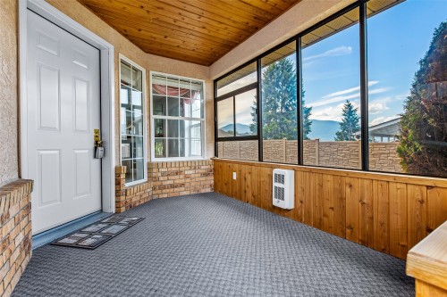 1-310 6Th Avenue, Creston, BC 